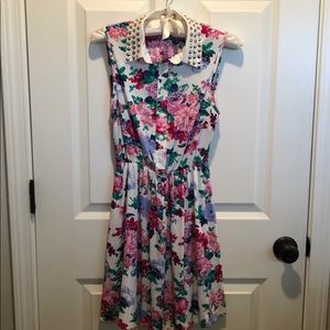 NWOT Kirra floral short sleeve dress